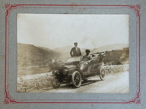 Vintage photo car - , traction